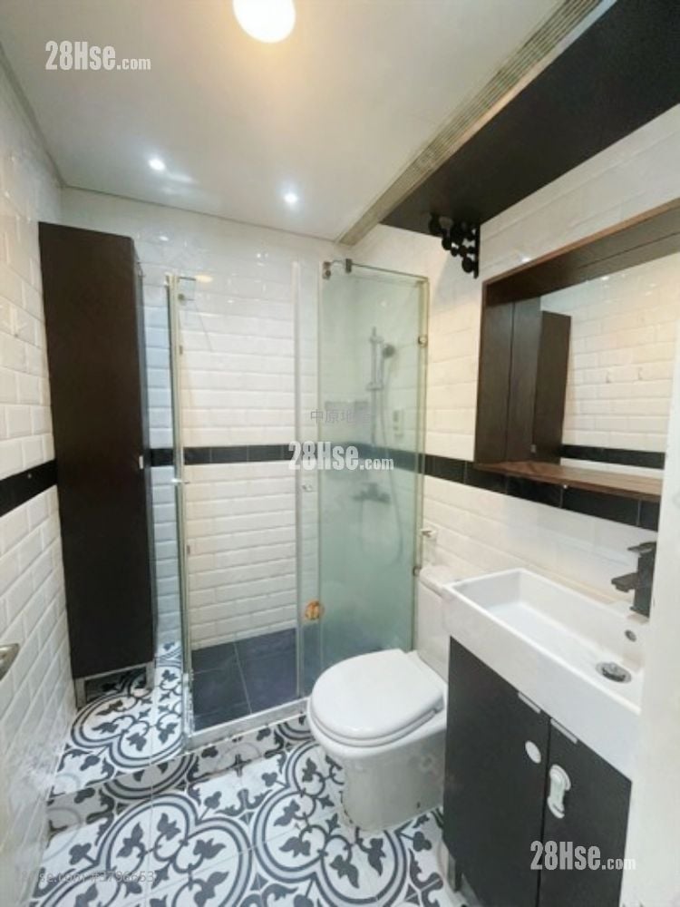 立坊 售盘 2 房 , 1 浴室 395 平方尺