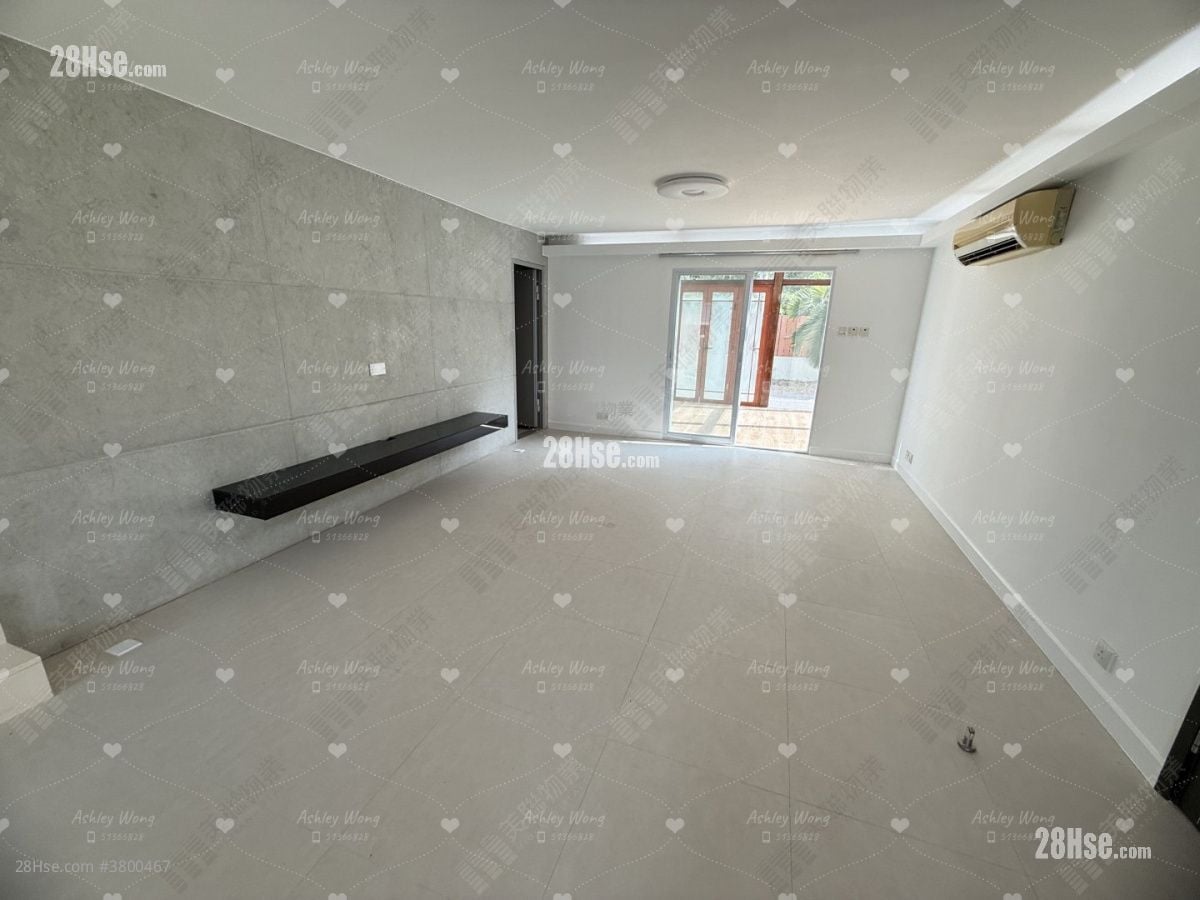 Fairview Park Sell 3 Bedrooms , 2 Bathrooms 1,035 ft²