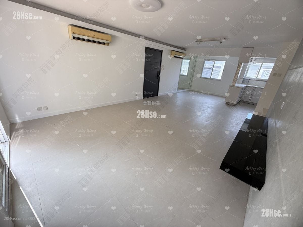 Fairview Park Sell 3 Bedrooms , 2 Bathrooms 1,035 ft²