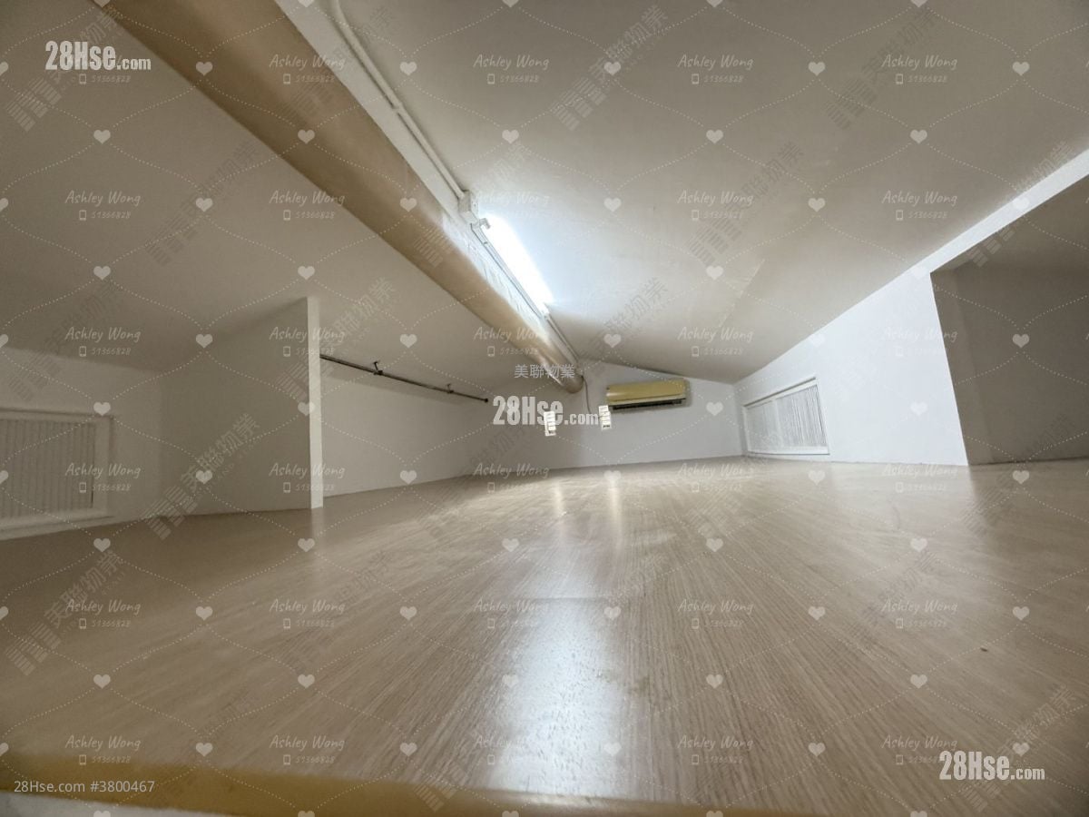 Fairview Park Sell 3 Bedrooms , 2 Bathrooms 1,035 ft²