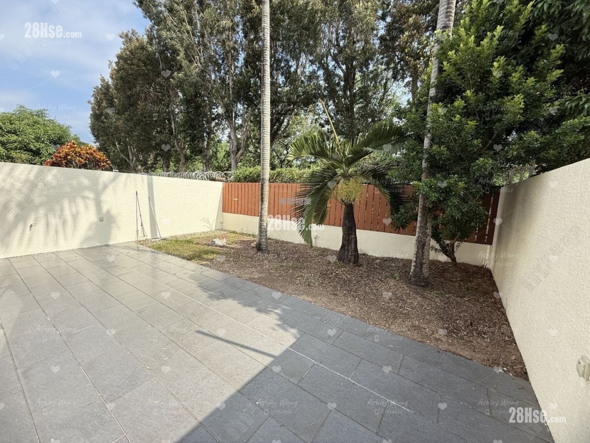 Fairview Park Sell 3 Bedrooms , 2 Bathrooms 1,035 ft²