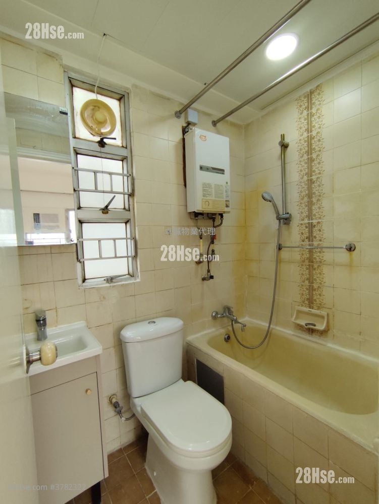 荃德花园 租盘 2 房 , 1 浴室 287 平方尺