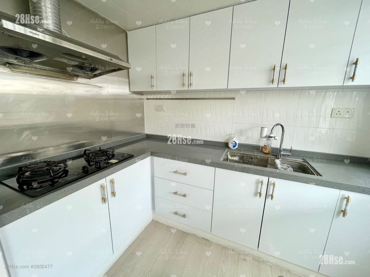 Fairview Park Sell 3 Bedrooms , 2 Bathrooms 1,035 ft²