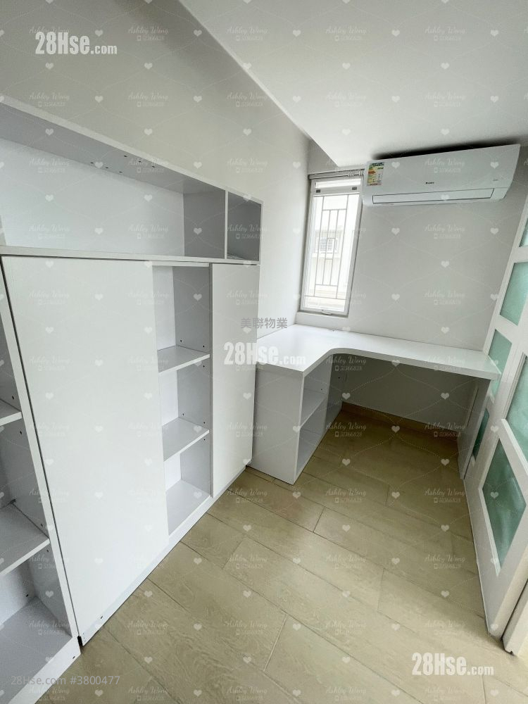 Fairview Park Sell 3 Bedrooms , 2 Bathrooms 1,035 ft²