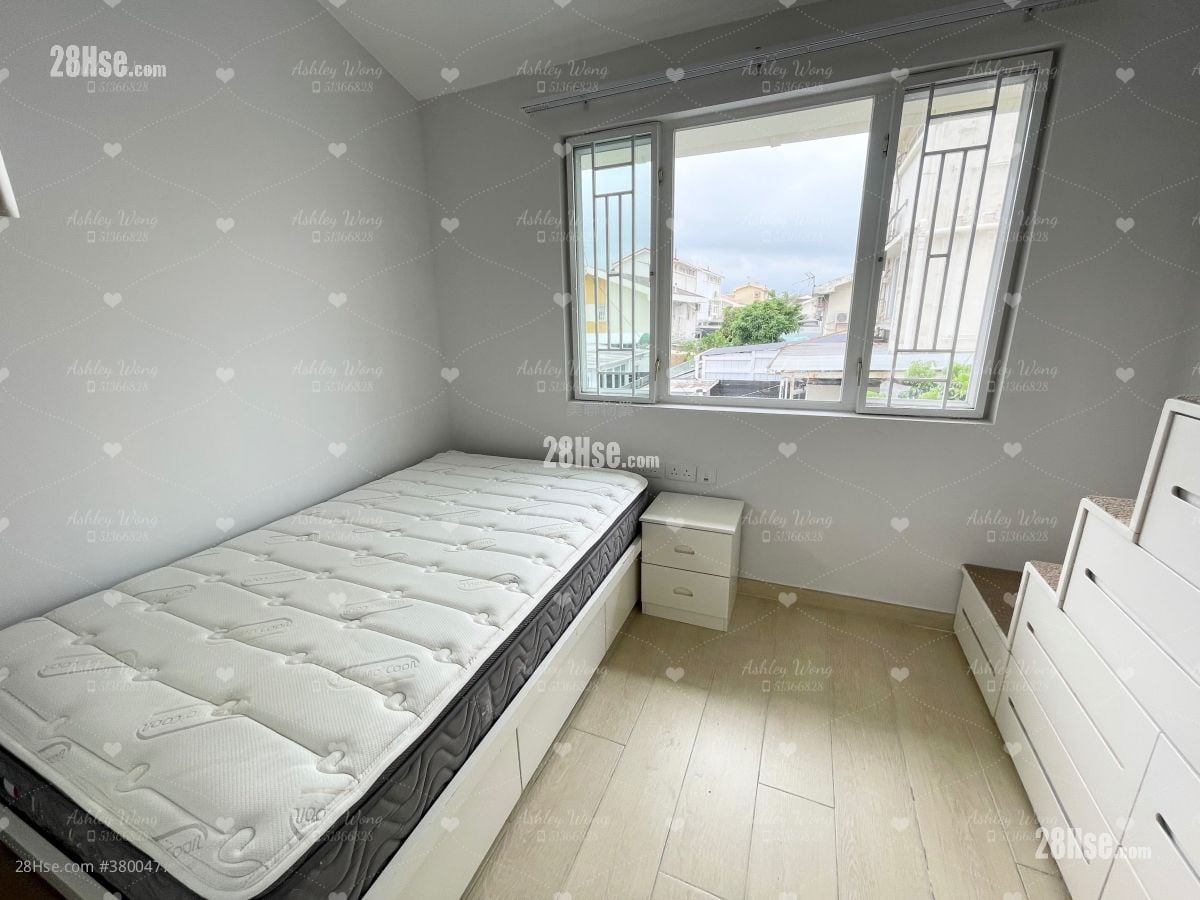 Fairview Park Sell 3 Bedrooms , 2 Bathrooms 1,035 ft²