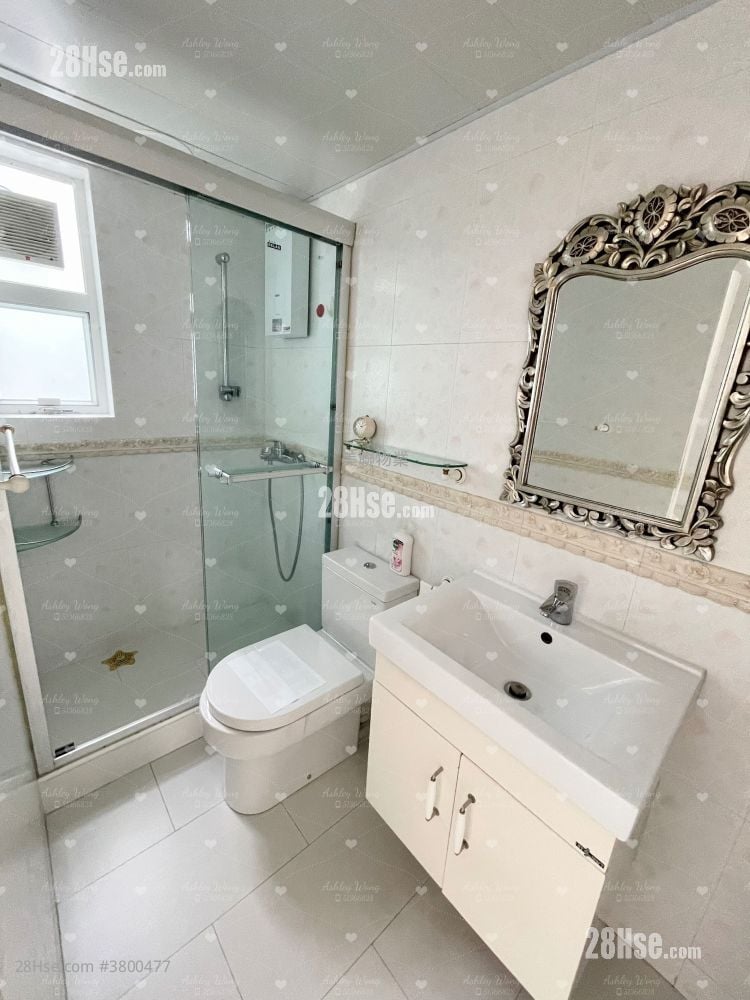 Fairview Park Sell 3 Bedrooms , 2 Bathrooms 1,035 ft²