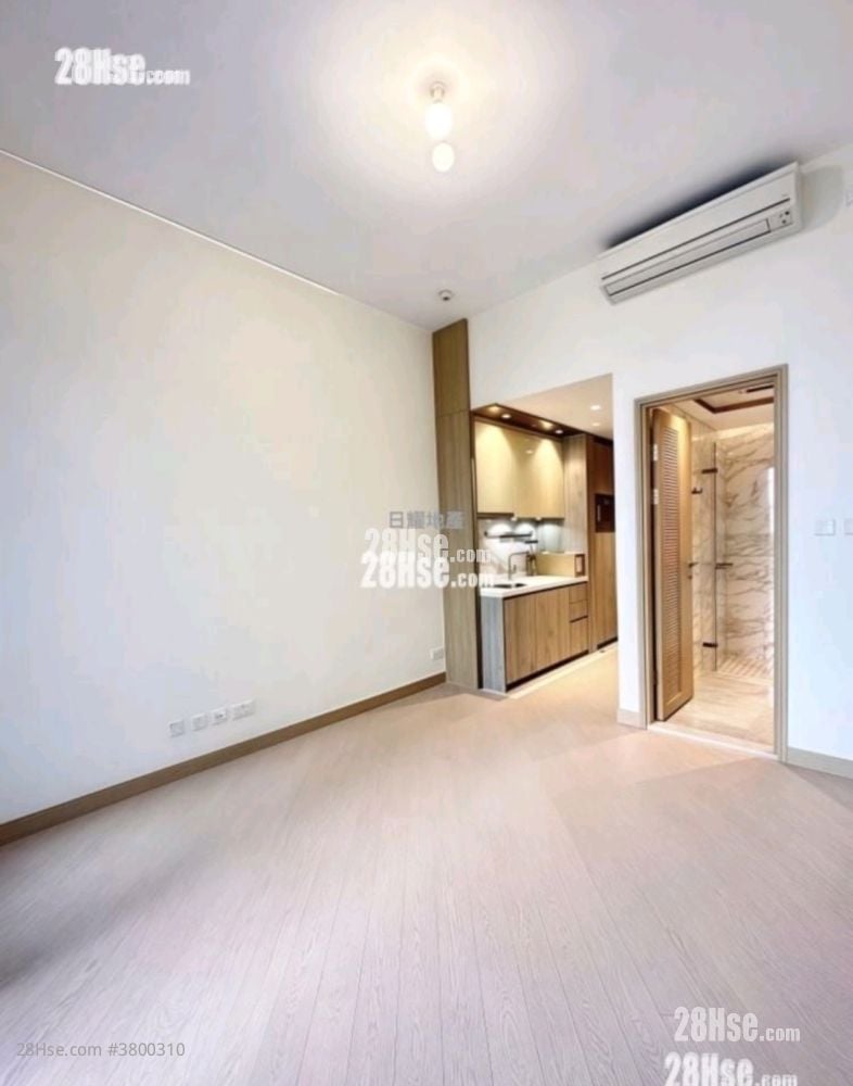 Grand Victoria Rental 1 Bathroom 278 ft²