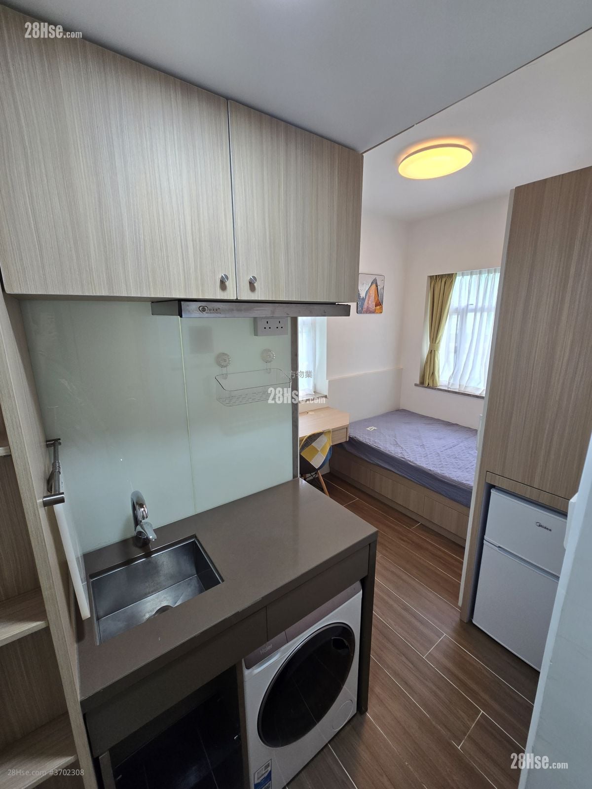 Hoi To Building Rental Studio , 1 Bathroom 138 ft²