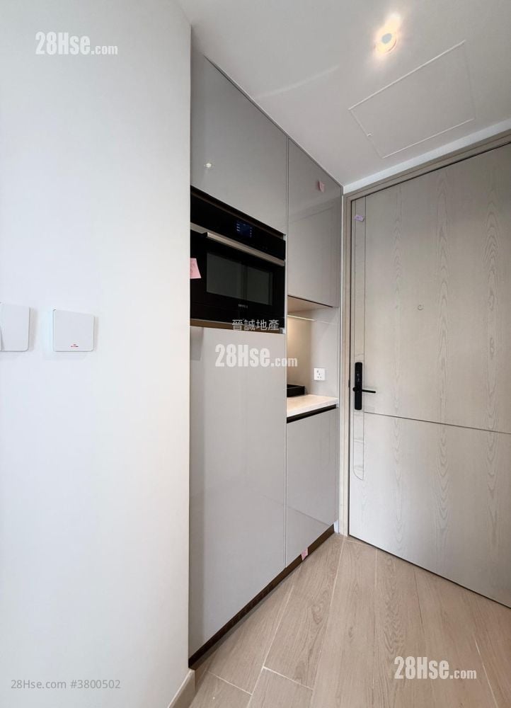 Gold Coast Bay Sell 1 Bedroom , 1 Bathroom 315 ft²