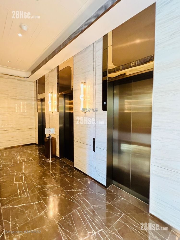 Gold Coast Bay Sell 1 Bedroom , 1 Bathroom 315 ft²