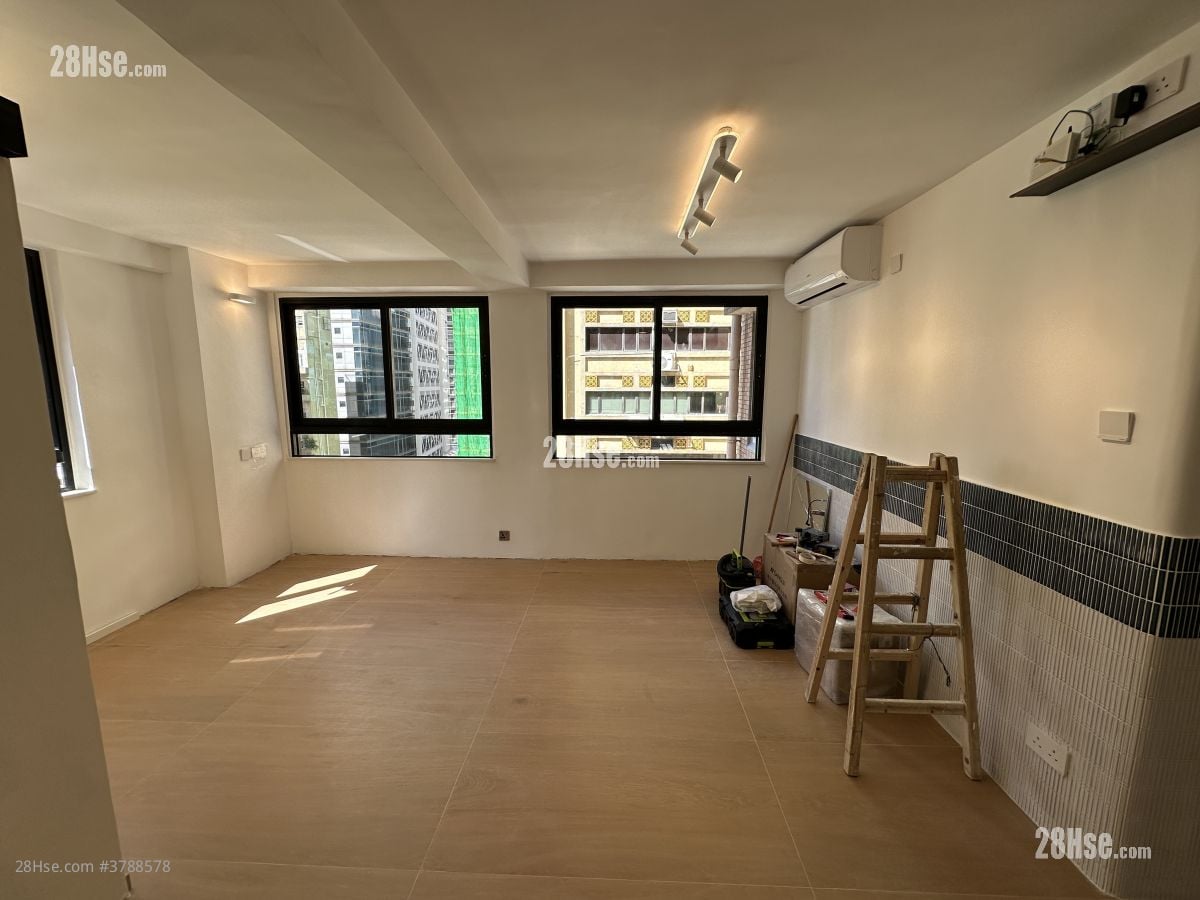 Wah Koon Building Sell 1 Bedroom , 1 Bathroom 335 ft²