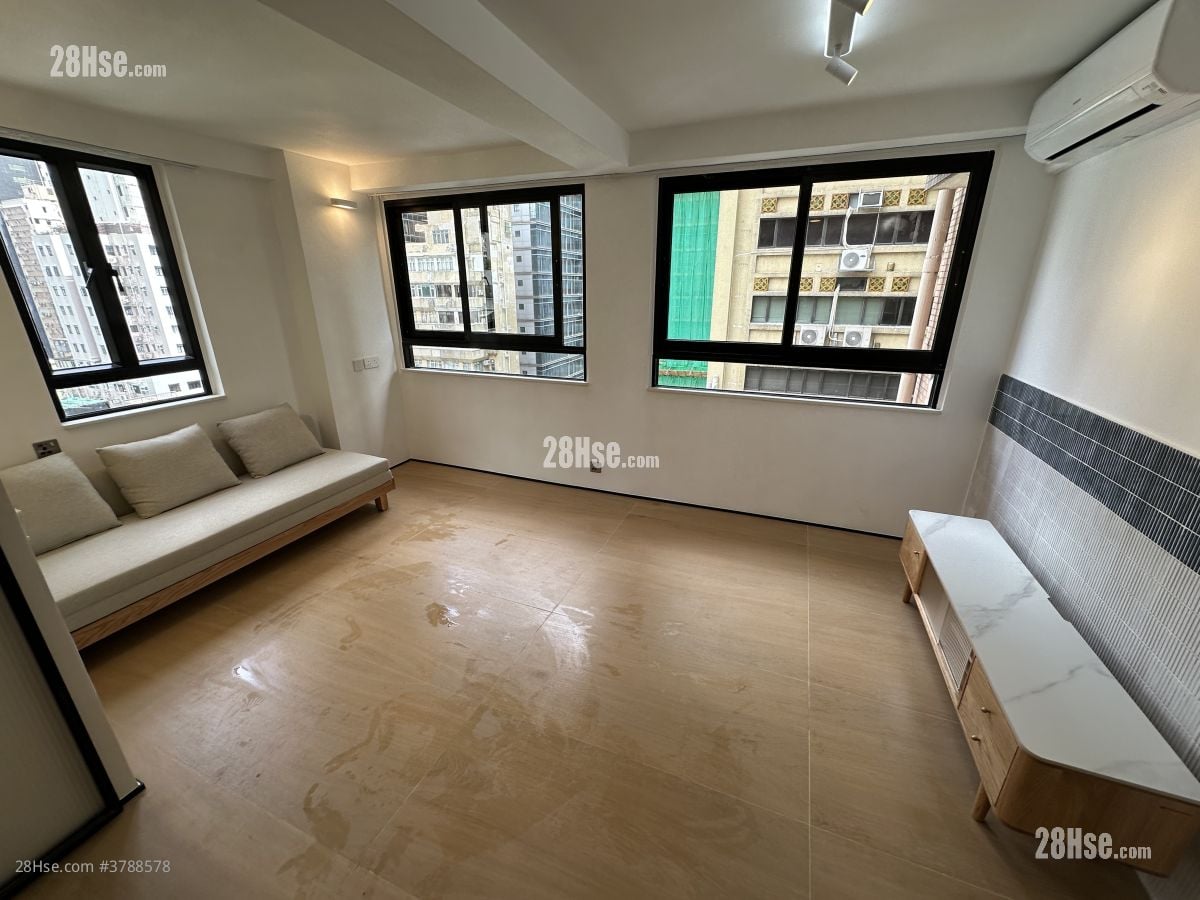 Wah Koon Building Sell 1 Bedroom , 1 Bathroom 335 ft²