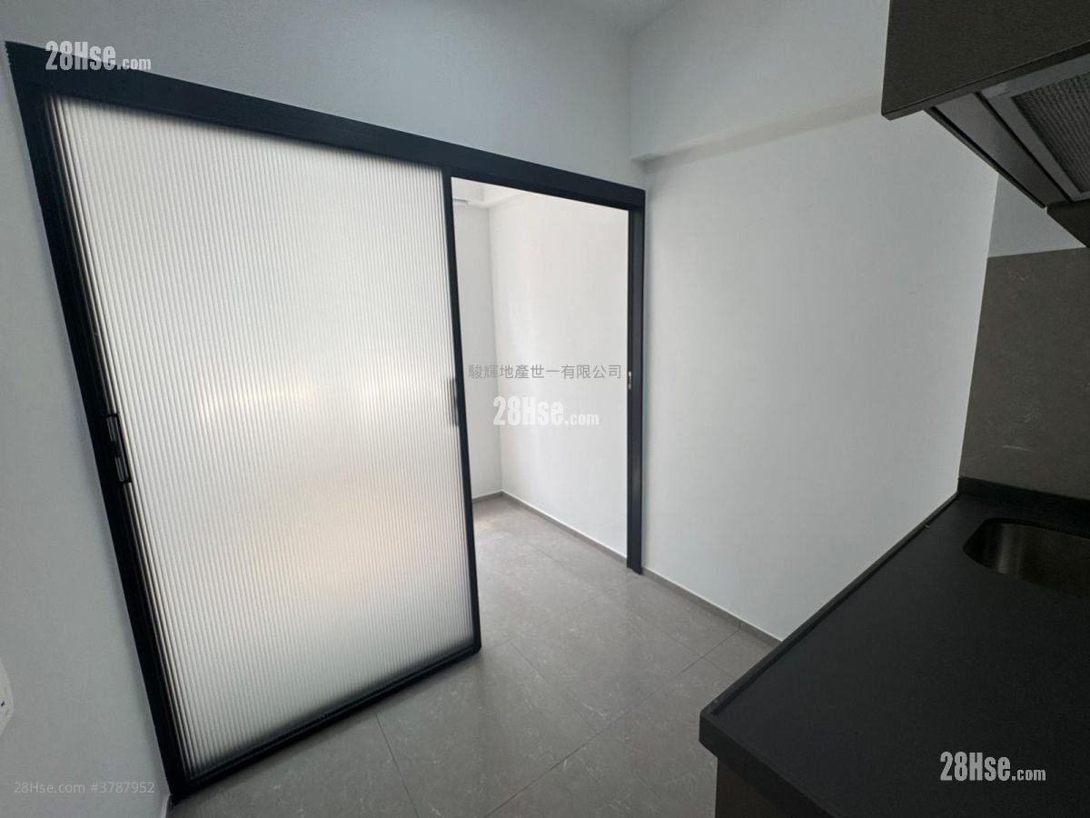 463-465 Hennessy Road Rental 1 Bedroom , 1 Bathroom 160 ft²