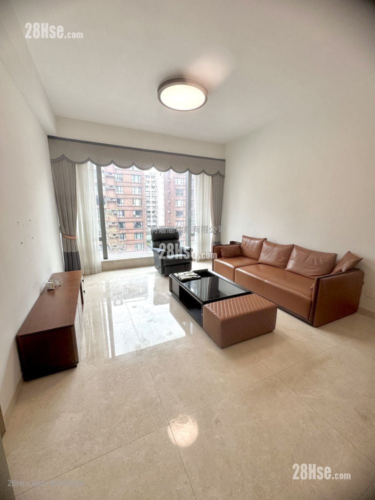 Cristallo Sell 3 Bedrooms , 2 Bathrooms 1,310 ft²