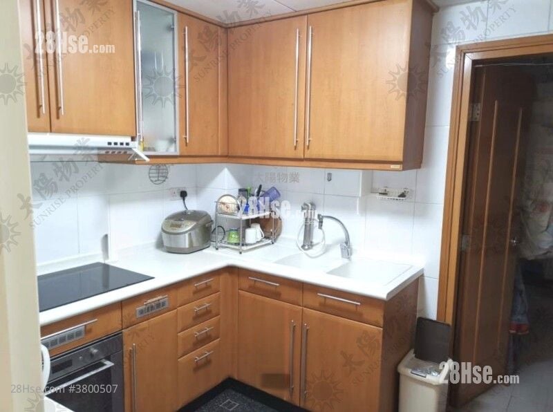 半岛豪庭 售盘 4 房 1,051 平方尺