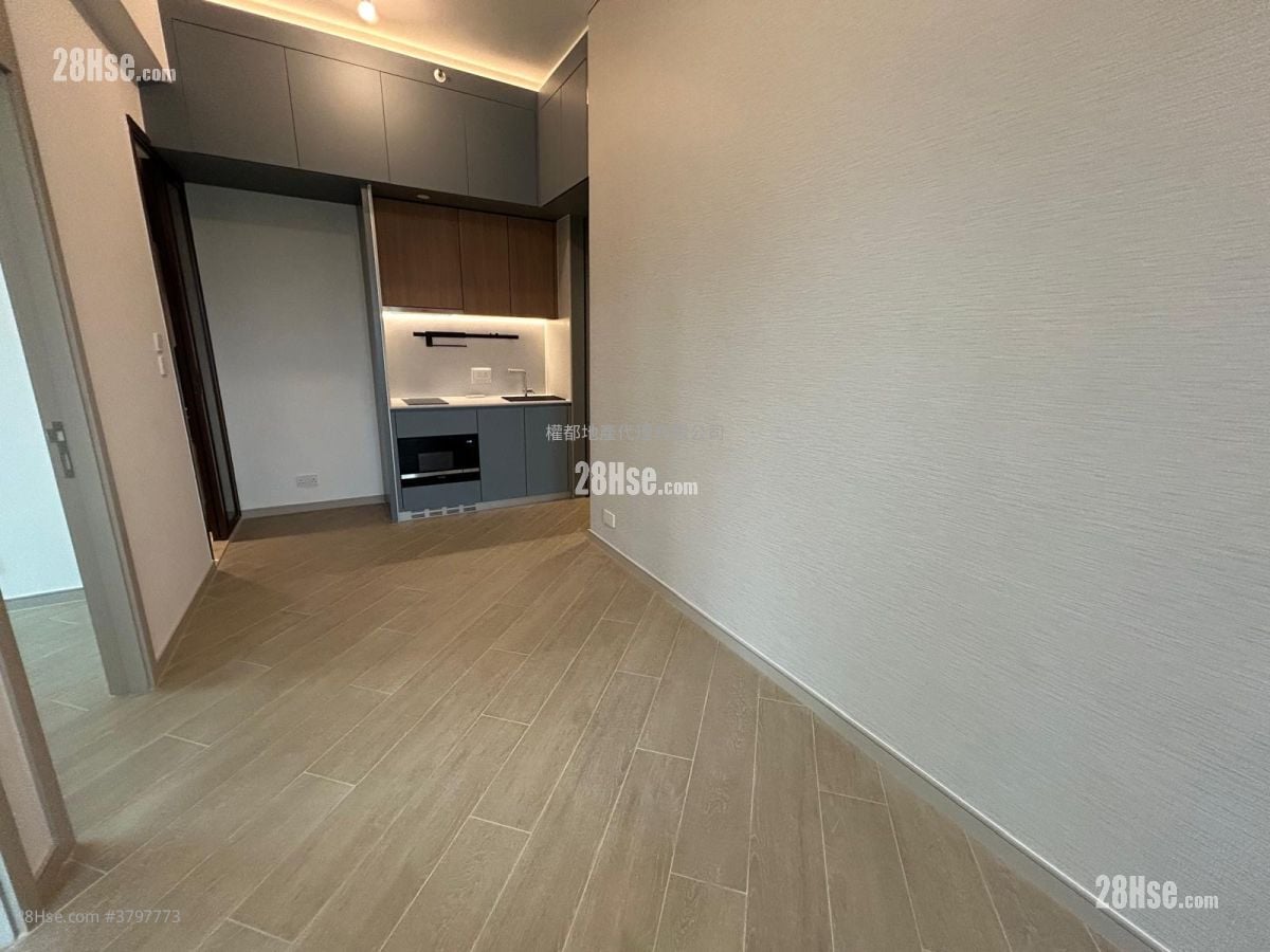 晓柏峰 租盘 2 房 , 1 浴室 365 平方尺