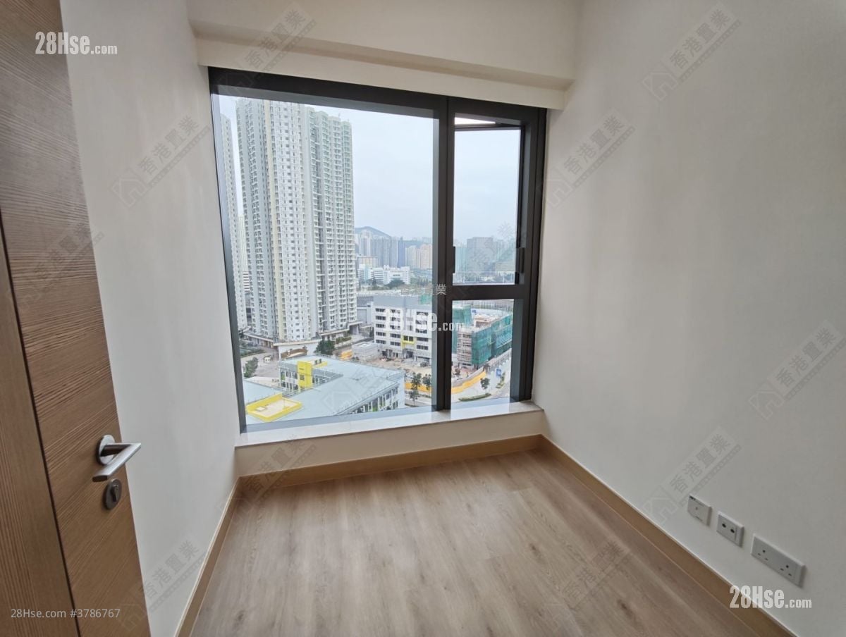 天寰 租盘 3 房 , 2 浴室 640 平方尺