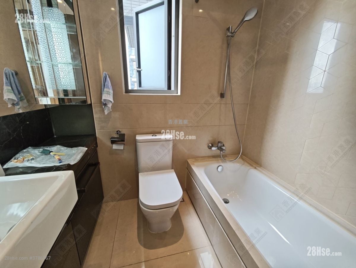 天寰 租盘 3 房 , 2 浴室 640 平方尺