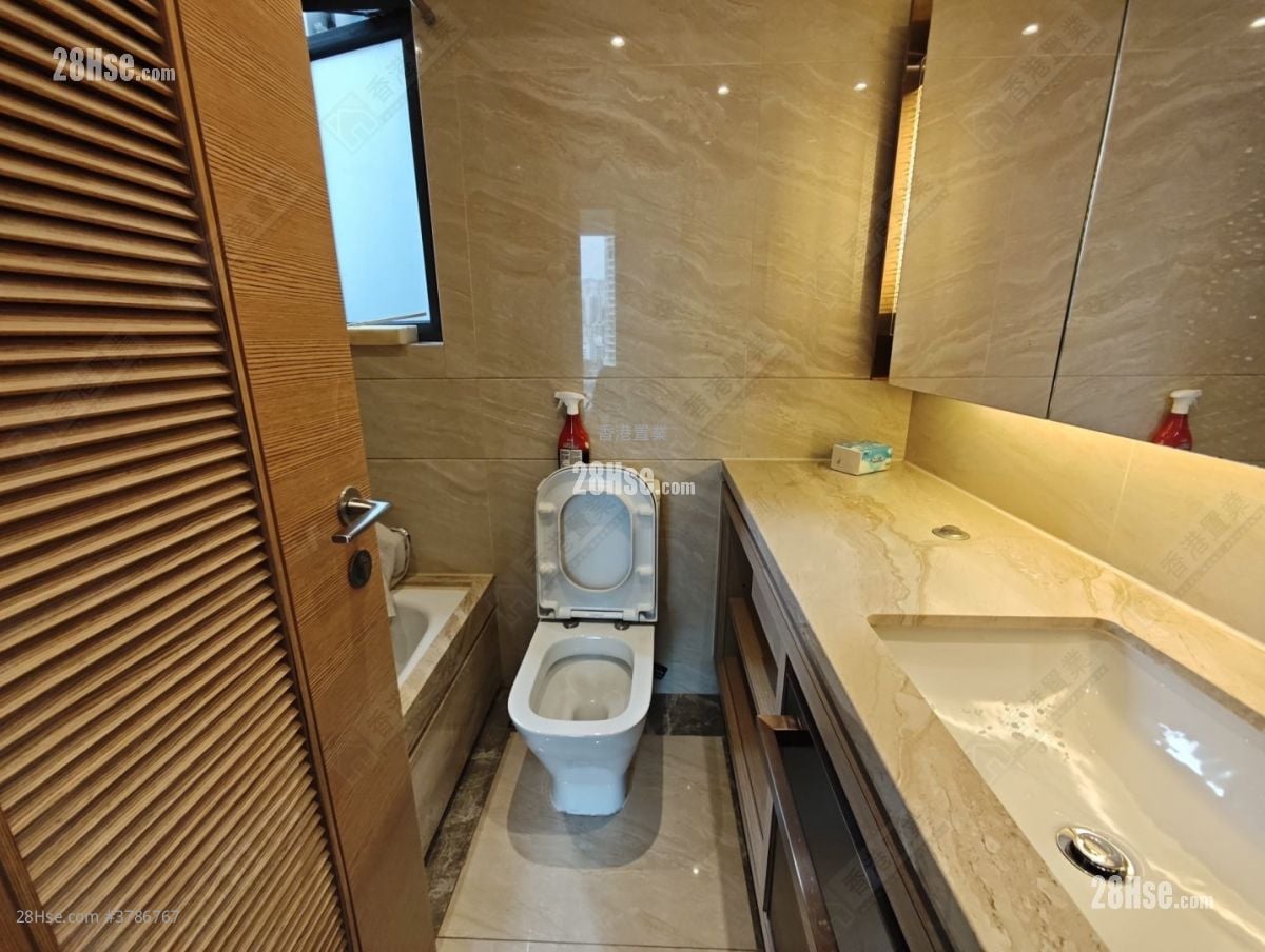 天寰 租盘 3 房 , 2 浴室 640 平方尺