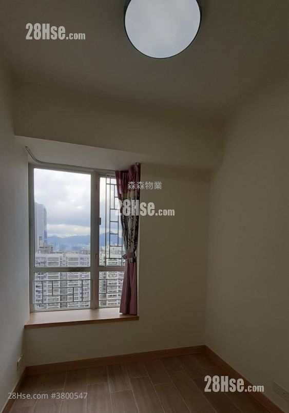 The Orchards Rental 4 Bedrooms , 2 Bathrooms 821 ft²