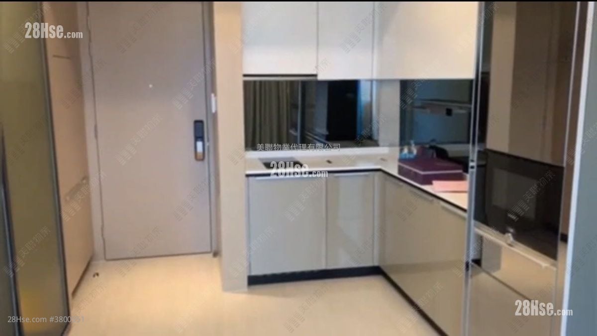 Cullinan West Rental 1 Bedroom , 1 Bathroom 350 ft²