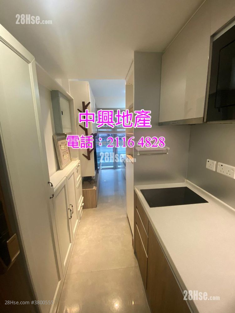 Ava62 Sell Studio , 1 Bathroom 206 ft²