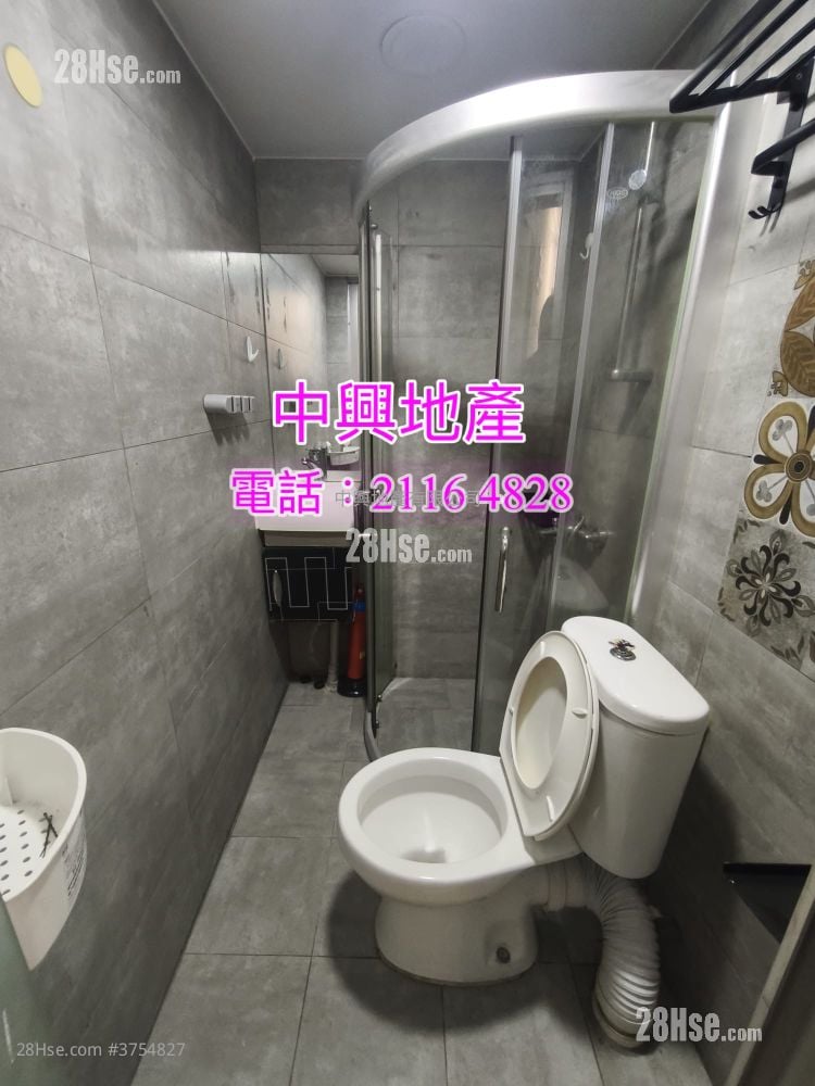 Ava62 Sell 2 Bedrooms , 1 Bathroom 206 ft²