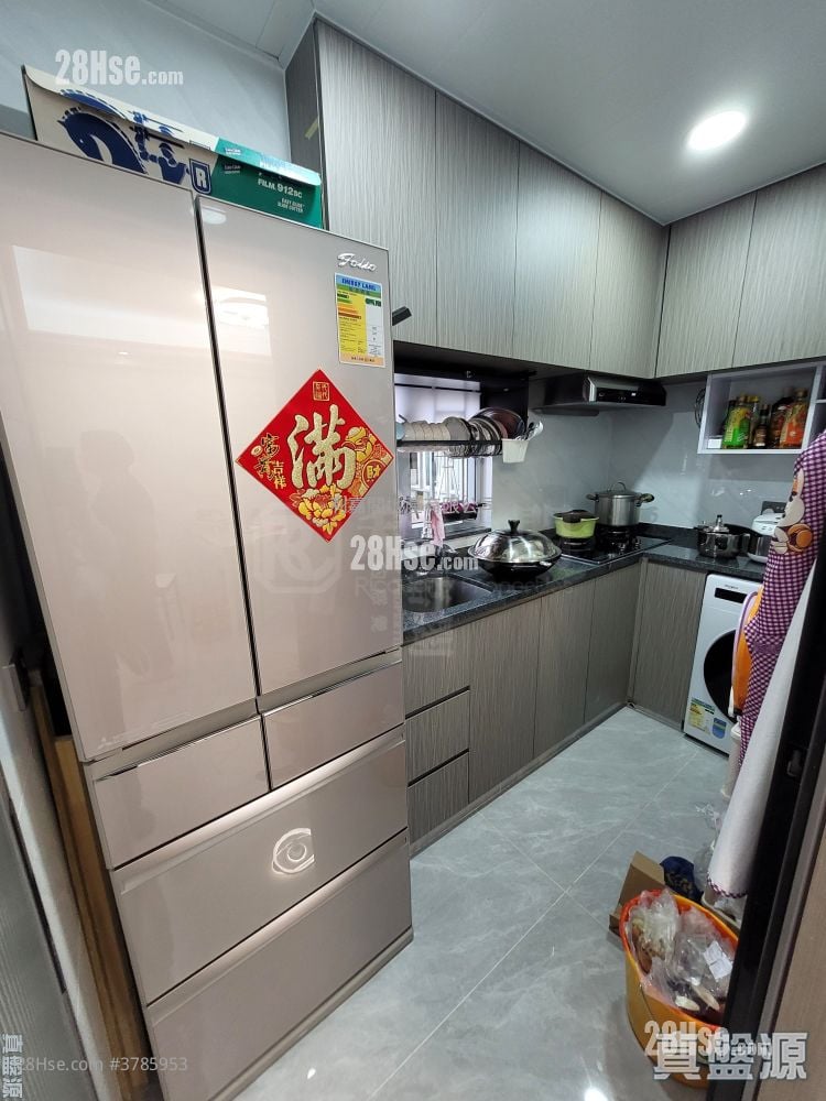 美孚新邨 售盘 2 房 , 1 浴室 639 平方尺