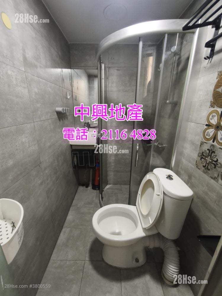 Ava62 Sell Studio , 1 Bathroom 206 ft²