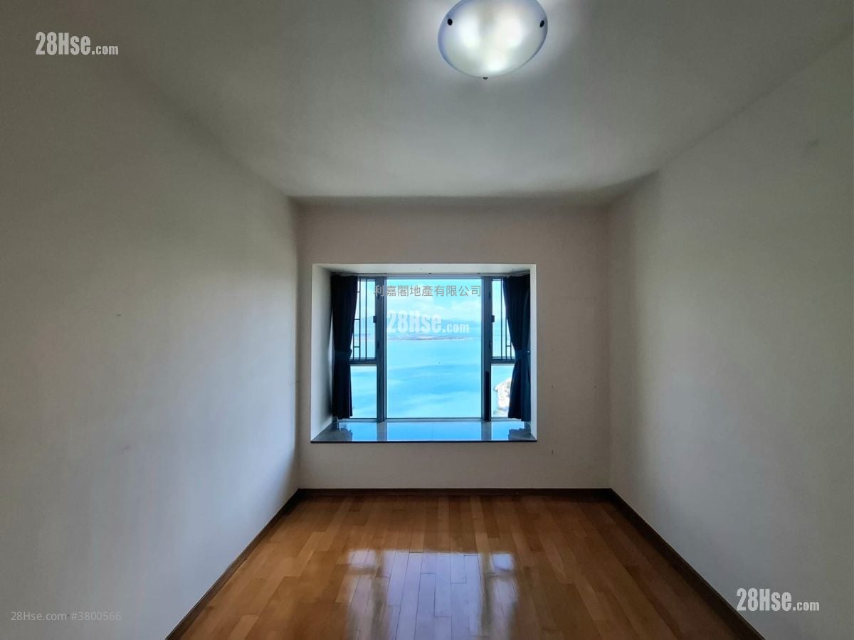 Seaview Crescent Sell 3 Bedrooms 854 ft²