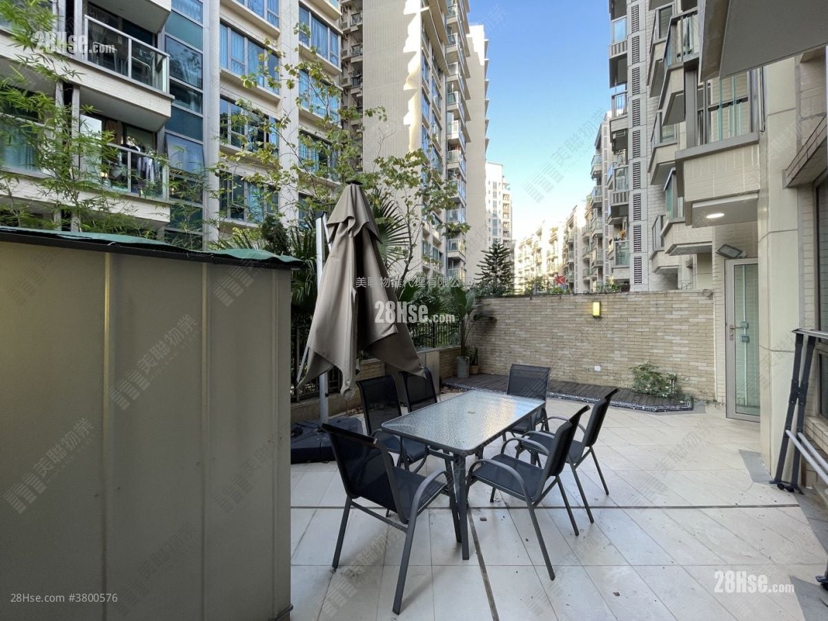 Mayfair By The Sea Rental 3 Bedrooms , 2 Bathrooms 670 ft²