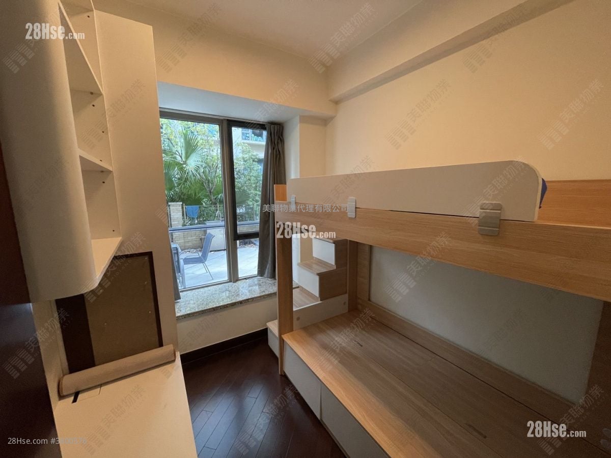 Mayfair By The Sea Rental 3 Bedrooms , 2 Bathrooms 670 ft²