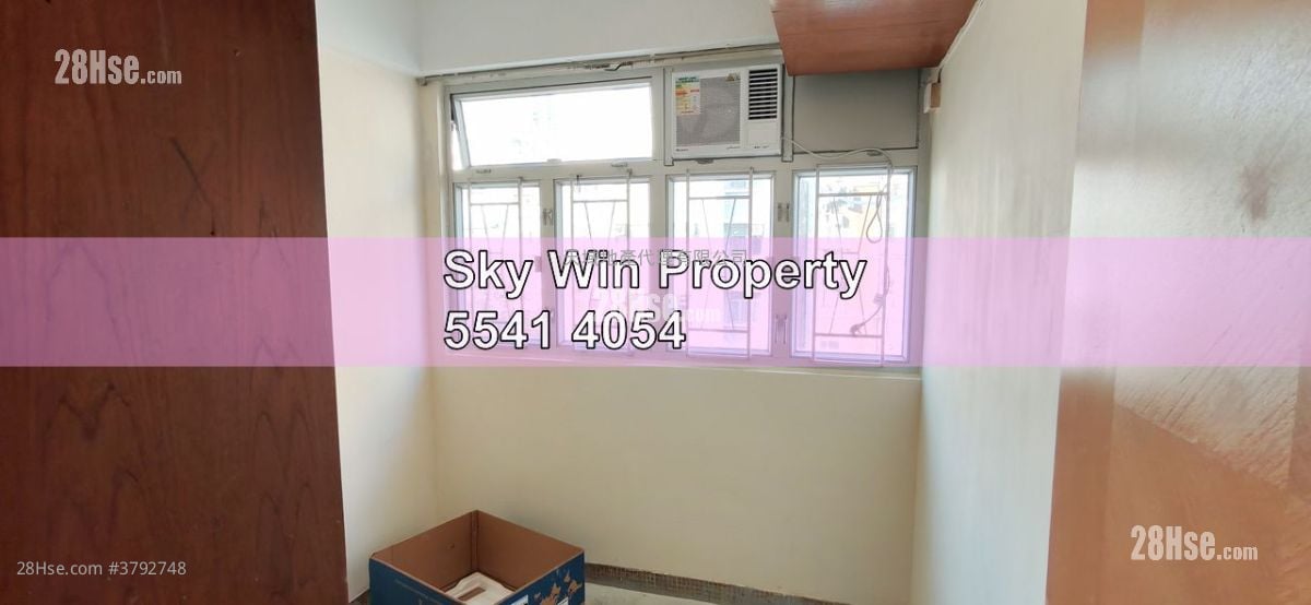 唐楼 售盘 2 房 , 1 浴室 360 平方尺