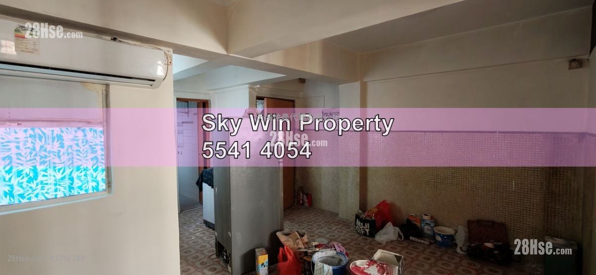 唐楼 售盘 2 房 , 1 浴室 360 平方尺