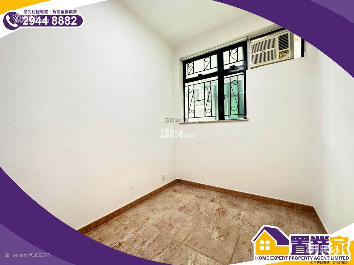 村屋 售盘 3 房 , 2 浴室 700 平方尺