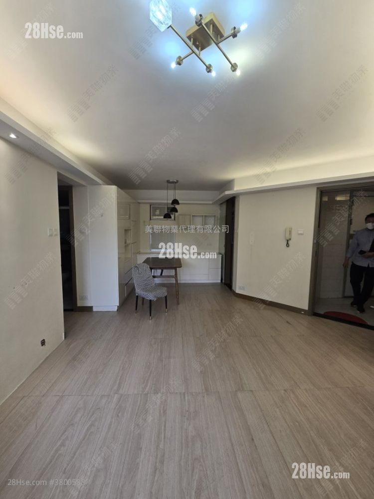 丽港城 售盘 2 房 522 平方尺