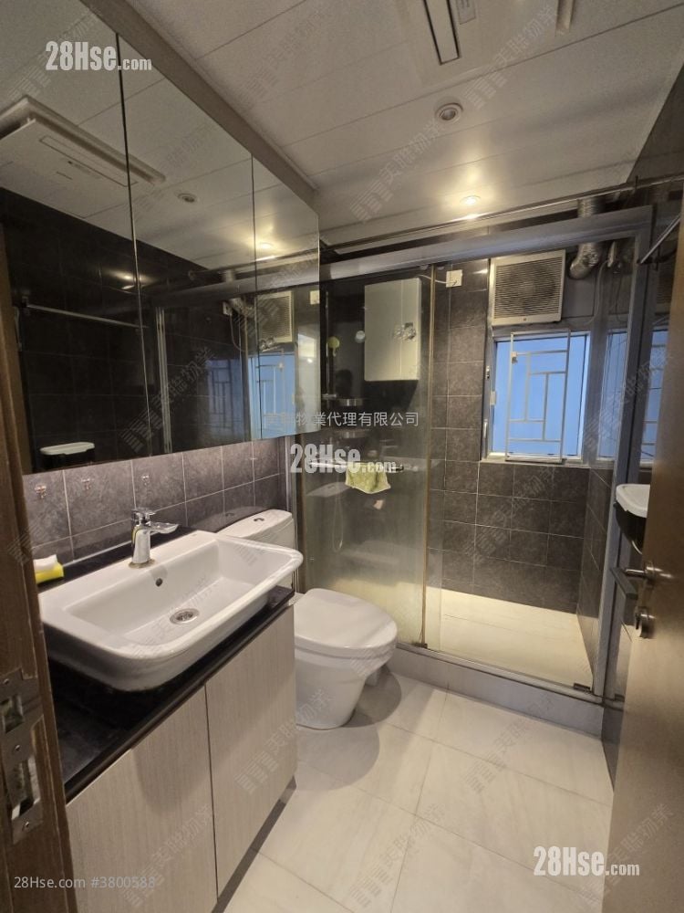 丽港城 售盘 2 房 522 平方尺