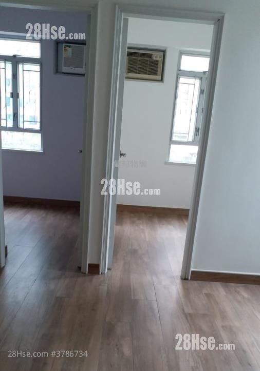 Beautiful Garden Rental 2 Bedrooms , 1 Bathroom 293 ft²