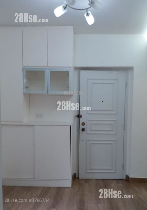 Beautiful Garden Rental 2 Bedrooms , 1 Bathroom 293 ft²