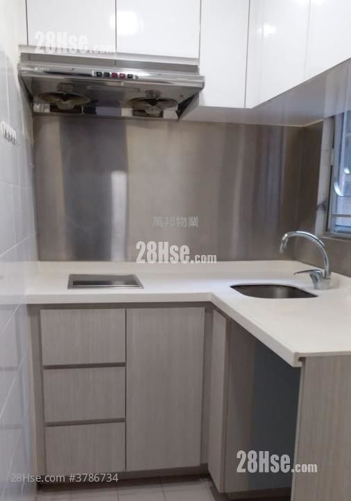 Beautiful Garden Rental 2 Bedrooms , 1 Bathroom 293 ft²