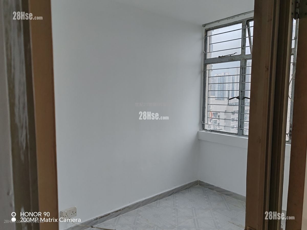 King Lam Estate Sell 485 ft²