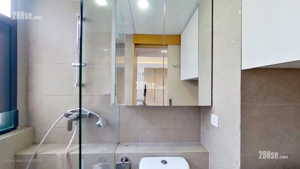 bathroom: The Jordan Rental Studio , 1 Bathroom 180 ft²