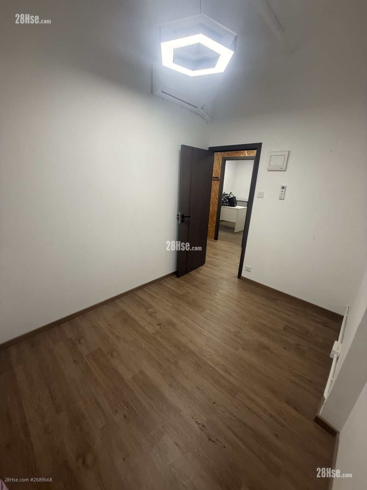 环球工业中心 租盘