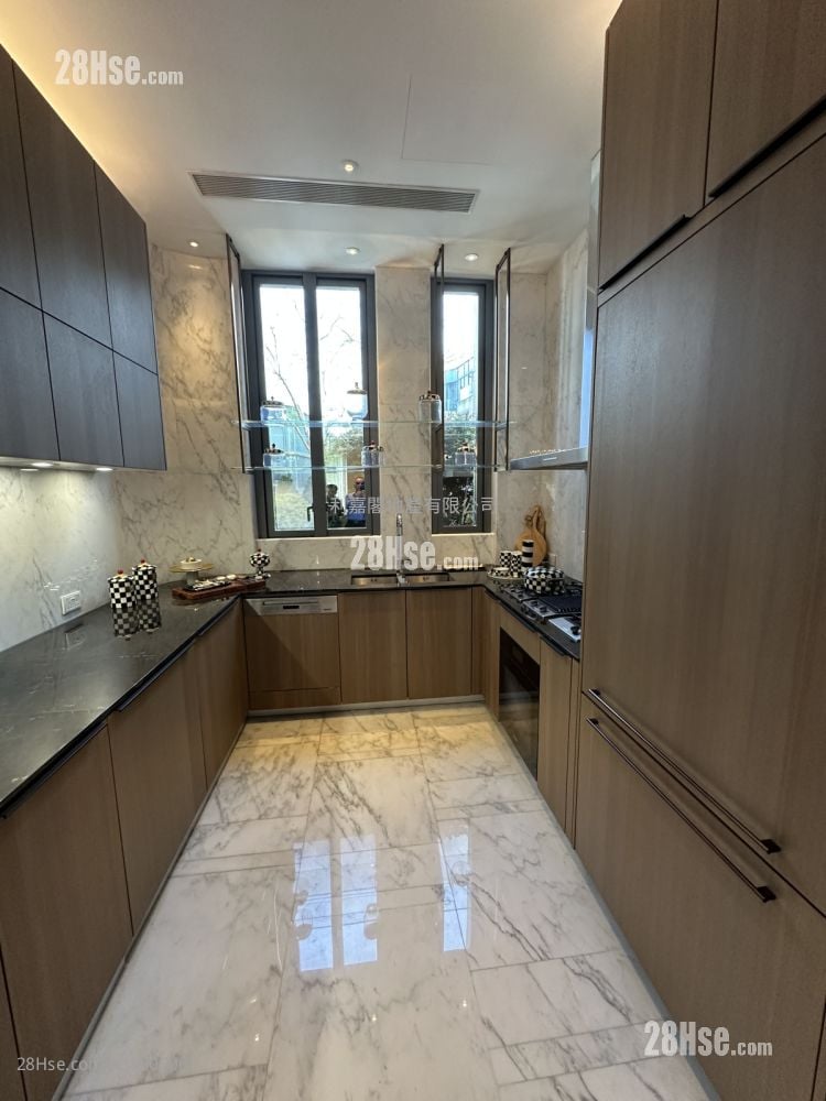 澐沣 售盘 4 房 , 4 浴室 2,193 平方尺