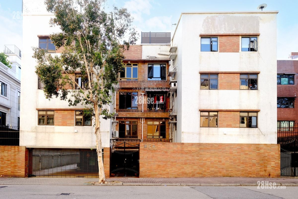 building outlook: Tat Chee Court Sell 3 Bedrooms , 1 Bathroom 649 ft²