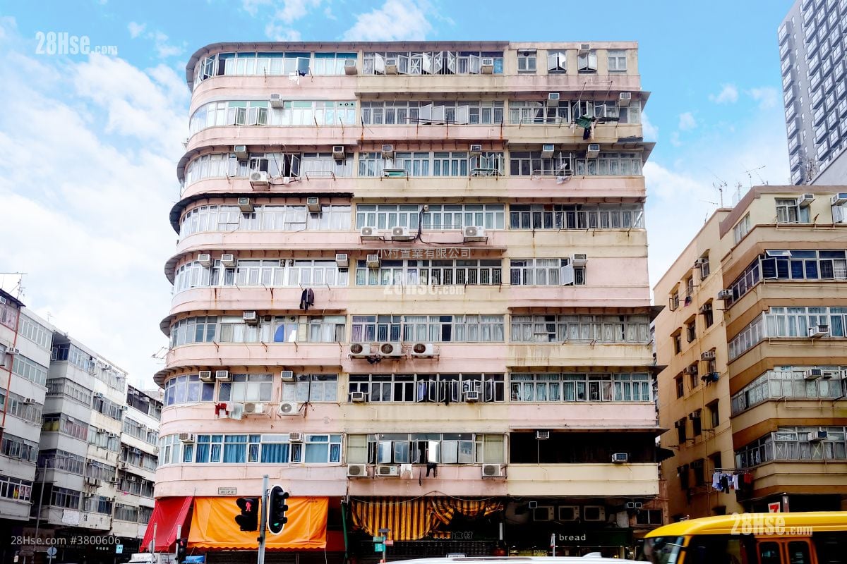 大厦外观: 窝打老道3A-3B 售盘 5+ 房 , 5+ 浴室 849 平方尺