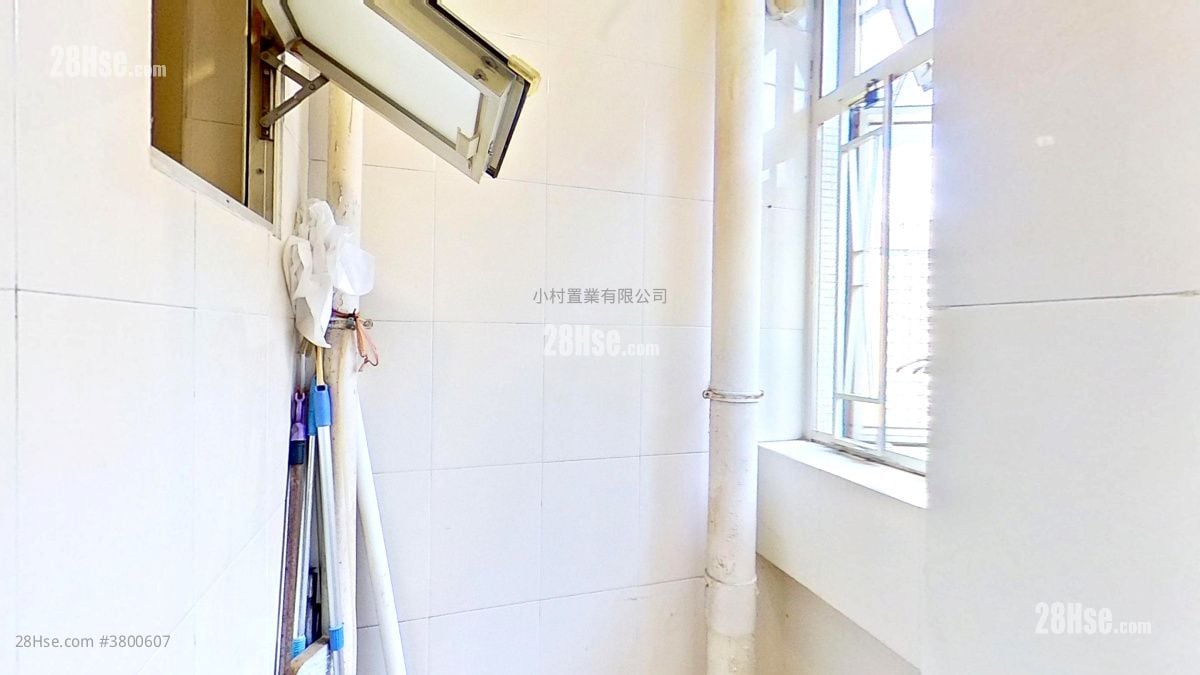 露台: 长安邨 售盘 开放式间隔 , 1 浴室 354 平方尺