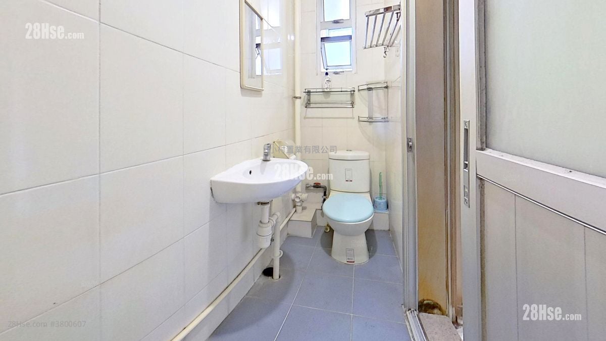 浴室: 长安邨 售盘 开放式间隔 , 1 浴室 354 平方尺
