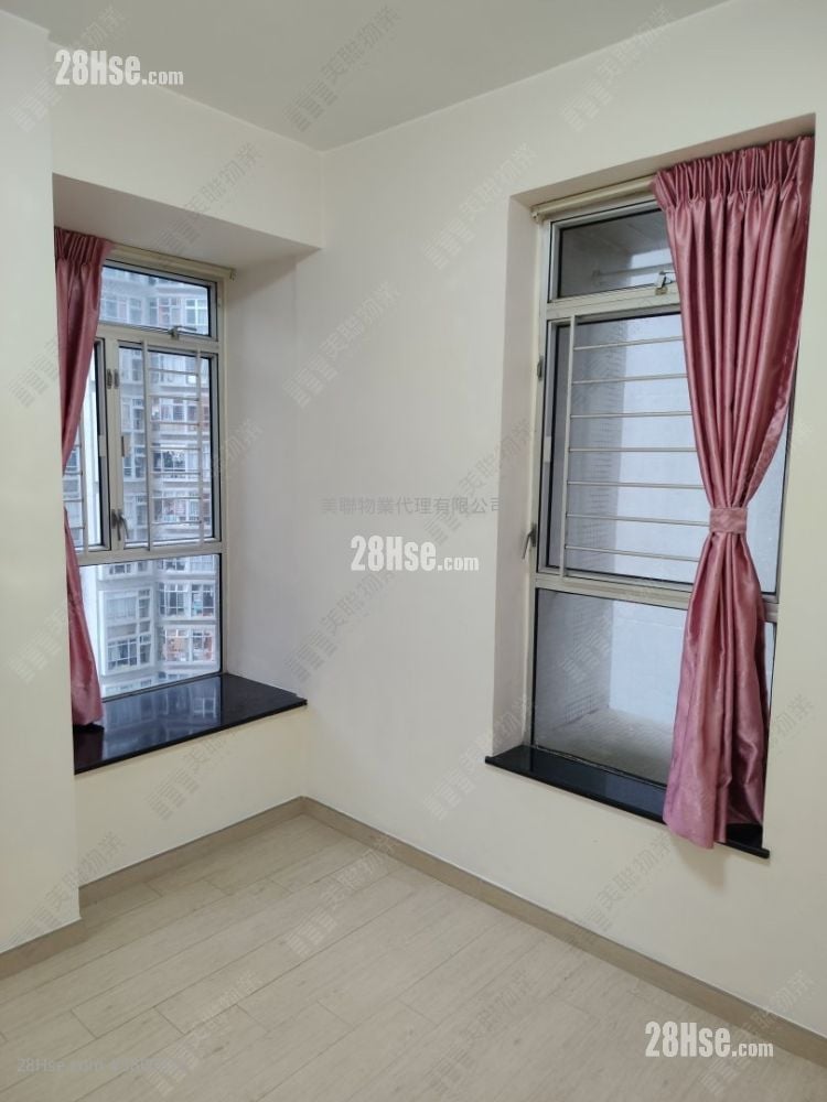 Sceneway Garden Sell 3 Bedrooms 614 ft²