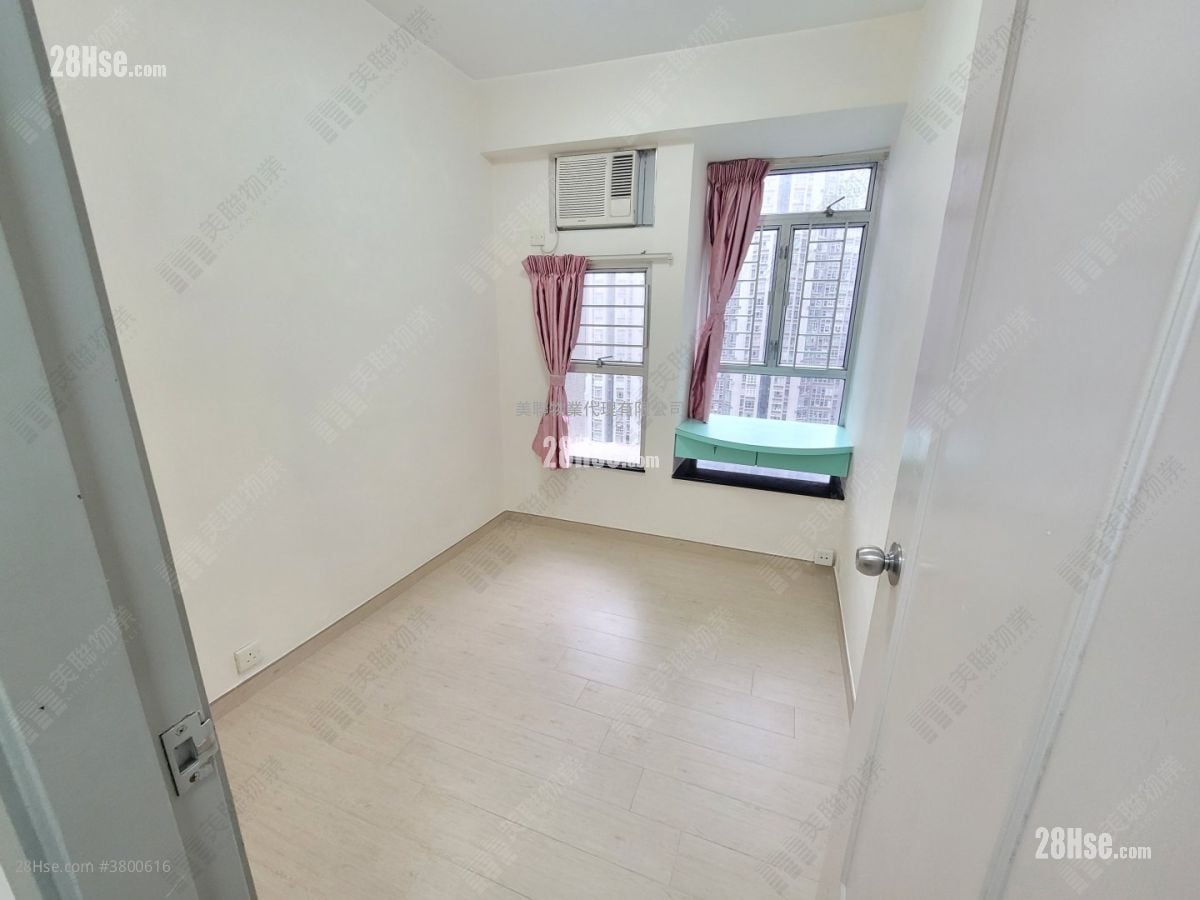 Sceneway Garden Sell 3 Bedrooms 614 ft²